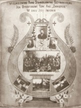 Karta pamiątkowa 8 maja 1911 r. Dyrektor Stanisław Szymański w środku, arch. Izby Muzealnej w Zawierciu